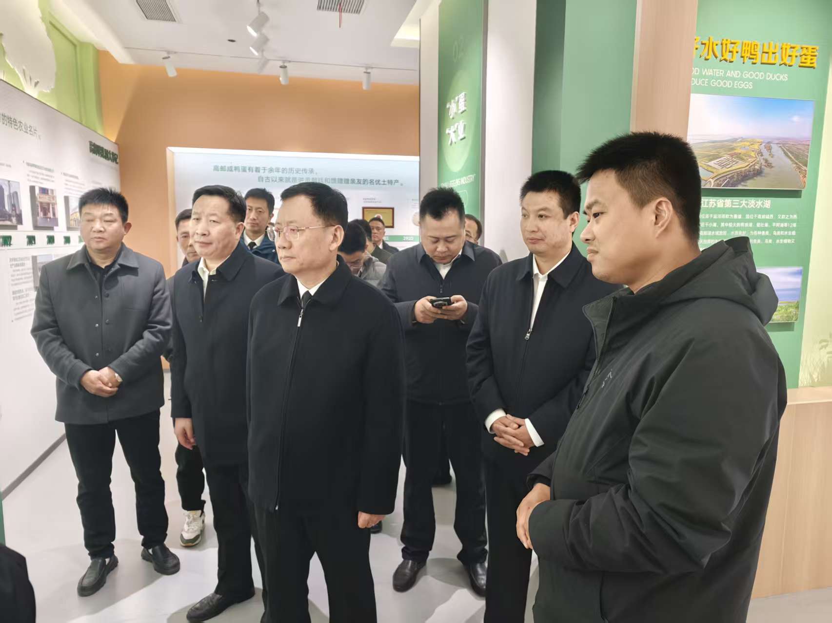 南京海關副關長黃勇一行赴高郵鴨集